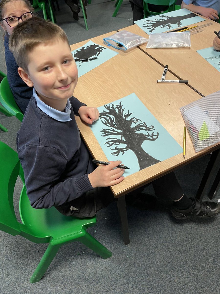 ShaunaNix's tweet photo. What a lovely festive day class10 have had🎄 I wonder what these could be the making of??? @MPSClass10 https://t.co/MMtYIIYXmz