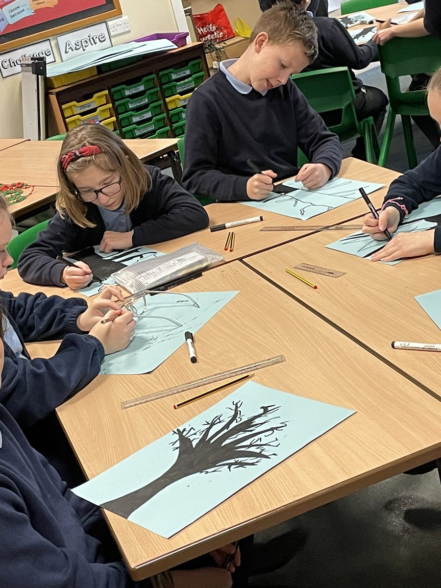 ShaunaNix's tweet photo. What a lovely festive day class10 have had🎄 I wonder what these could be the making of??? @MPSClass10 https://t.co/MMtYIIYXmz