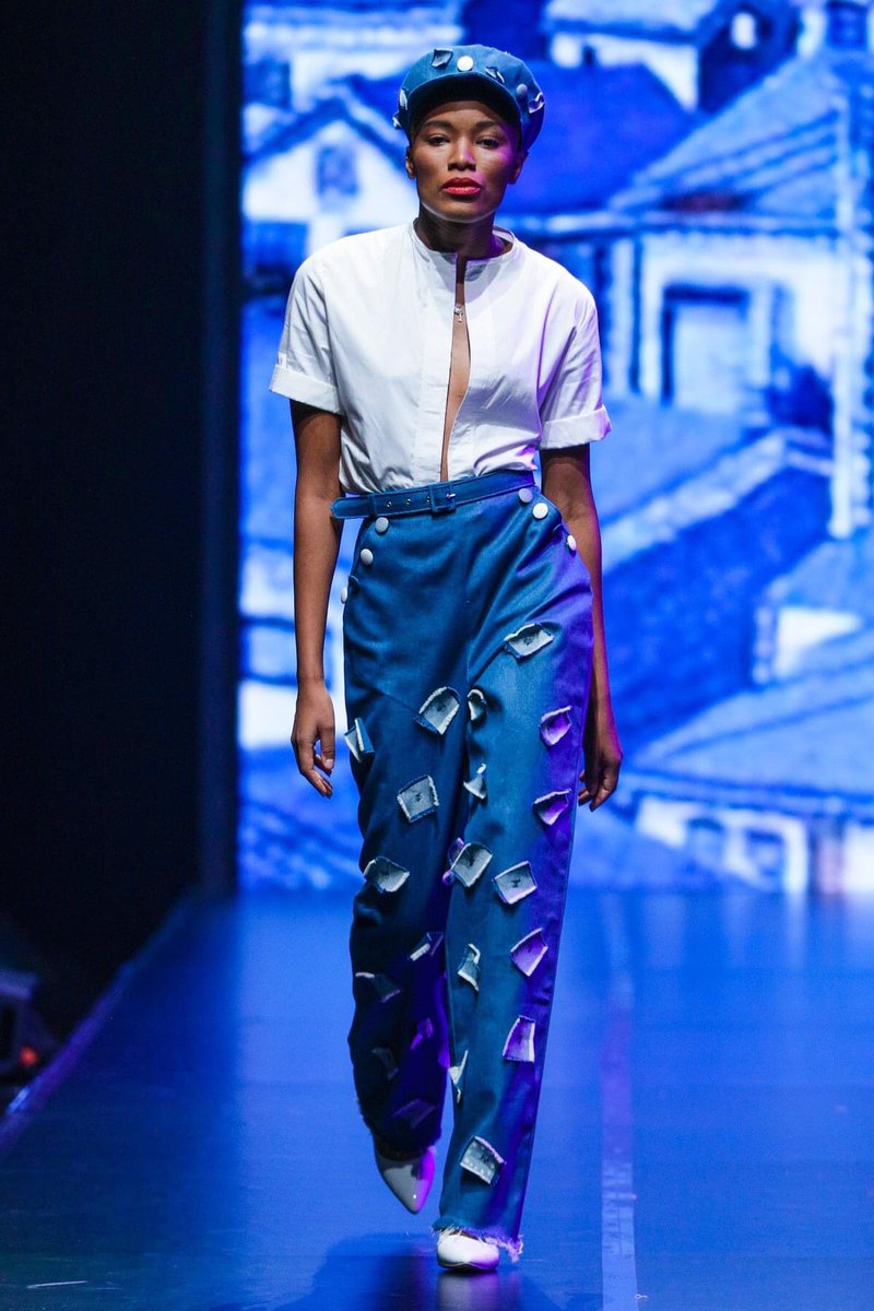Dbnfashion_fair's tweet photo. DFF Mentee : Bayanda Motunane

📸: @sdrphoto 

[DFF Class of 2020 Fashion Showcase &amp; Recognition Awards] 

#supportlocal #dff2020  #dbf2020 #durbanhasmore #madeindurban #rediscoverdurban #buylocal #supportlocalbusinesses @eThekwiniM @DBNBusinessFair https://t.co/XhFH7juwDJ
