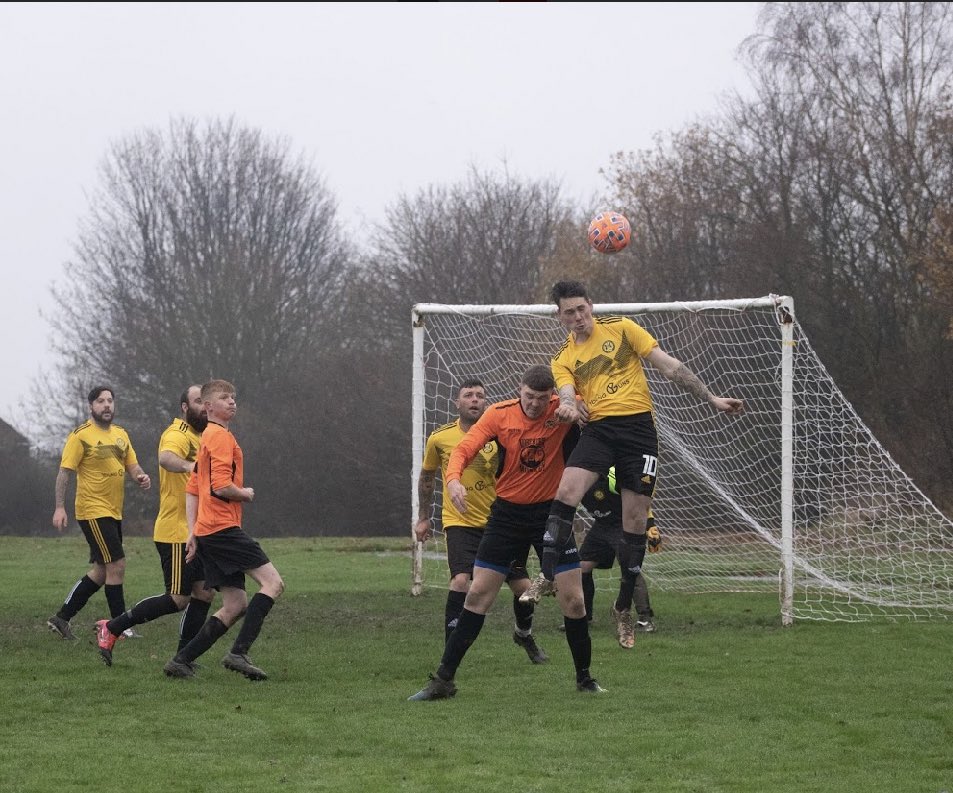 YellowLionFC's tweet photo. Next Up!
🆚Beighton Welfare
🏟@YoungGuns_FC Arena
🏆Sheffield Imperial Division One
🗓20/12/2020
⏰11:00am
Last game of the year. So if you can, Get down and cheer the boys on we’d love your support
#UTYL🟡 #YesMen🦁 https://t.co/ympjYx6kxs