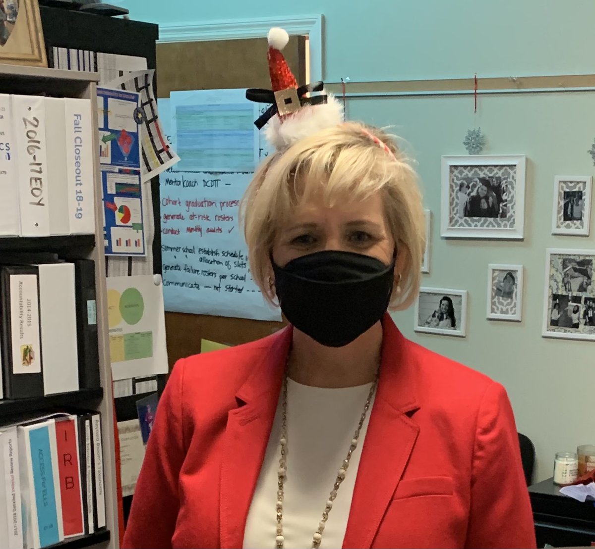 Lisa Thompson tweet media