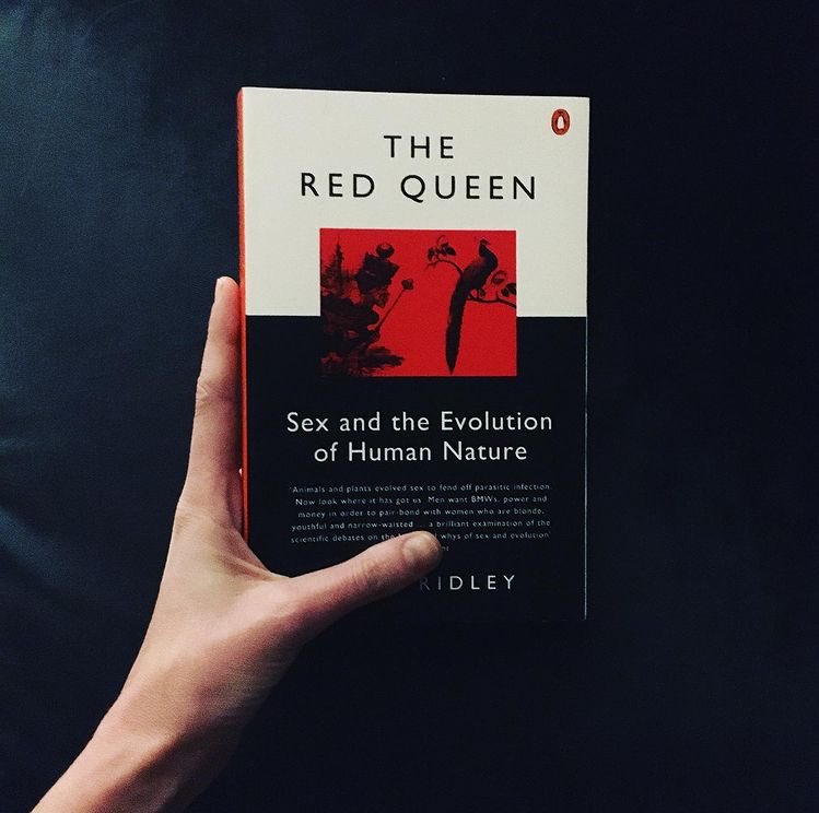 Day 15 : The Red Queen, Sex & The Evolution of Human Nature by Matt Ridley. Whatever scale you look at us, humans progress - past, present and future - is the result of a delicate dance balancing competition & collaboration. A book about biology-but just as much about politics.