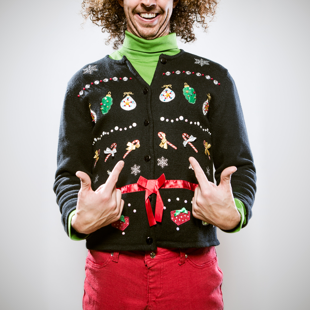 HomeTrust_Bank's tweet photo. Season’s greetings from the very merry team at HomeTrust Bank. It’s time to break out those holiday sweaters! Show ‘em if you got ‘em! https://t.co/ST24eb2Rmp