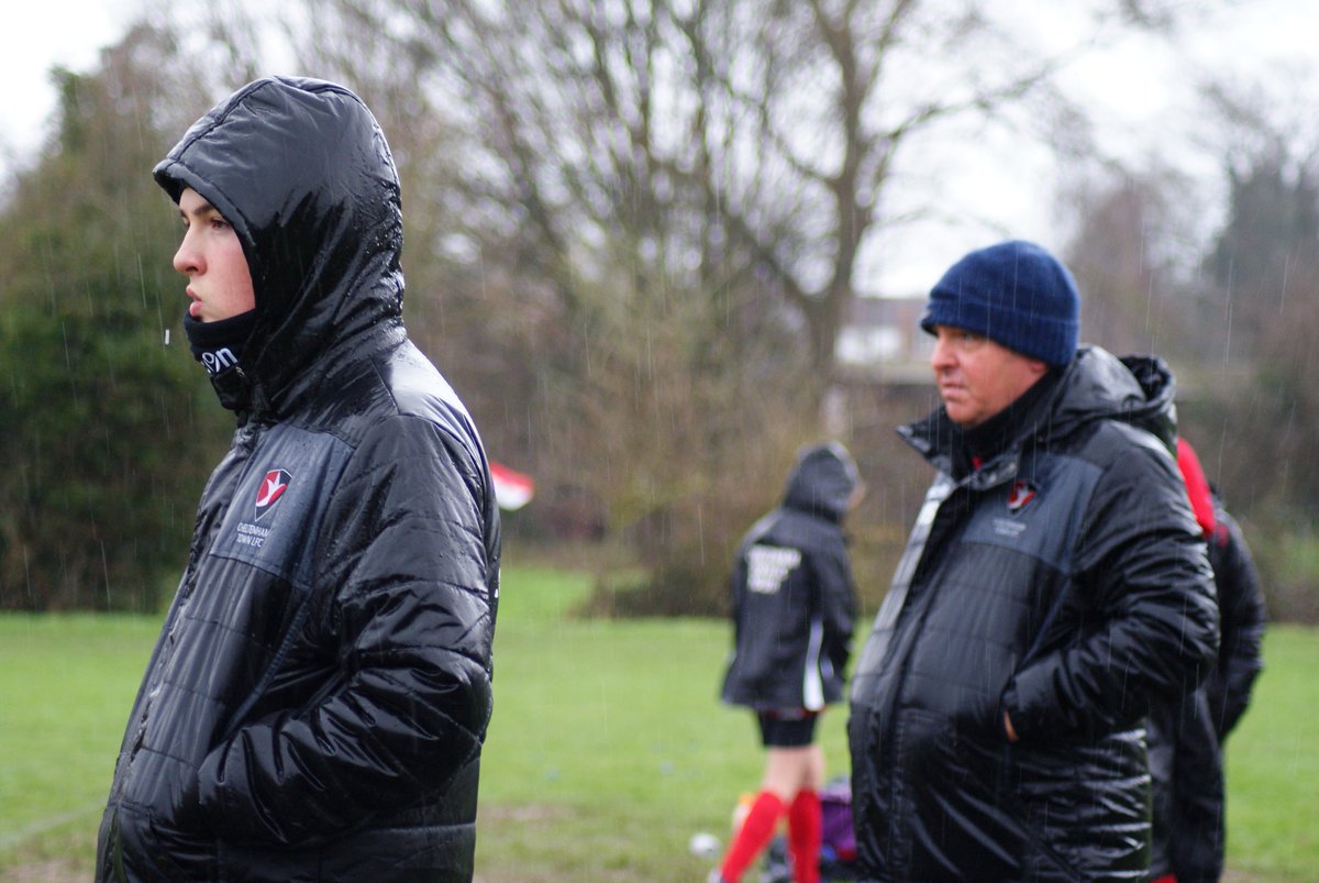 @FootballGrf Thank you for always putting the girls first @markbeaver12 & @ambeaver10 I know how important football has been to Rubes this year & you've made it possible to continue! Love this picture 🥰 my boys! #footballcoaches #grassrootsfootball #ItsAFamilyAffair #CTLFCYOUTH