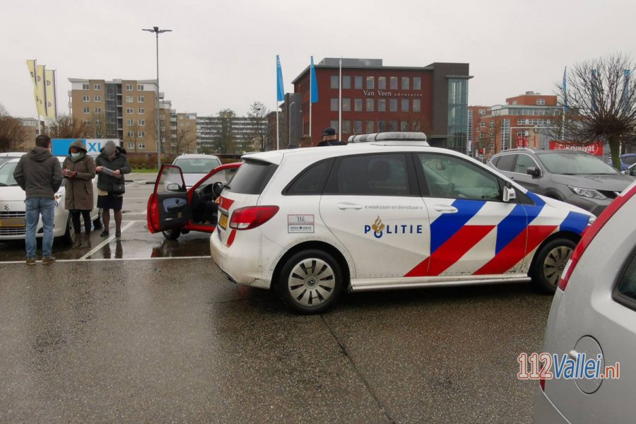 Gaspedaal in plaats van rem, vier auto's met schade in #Ede. 112Vallei.