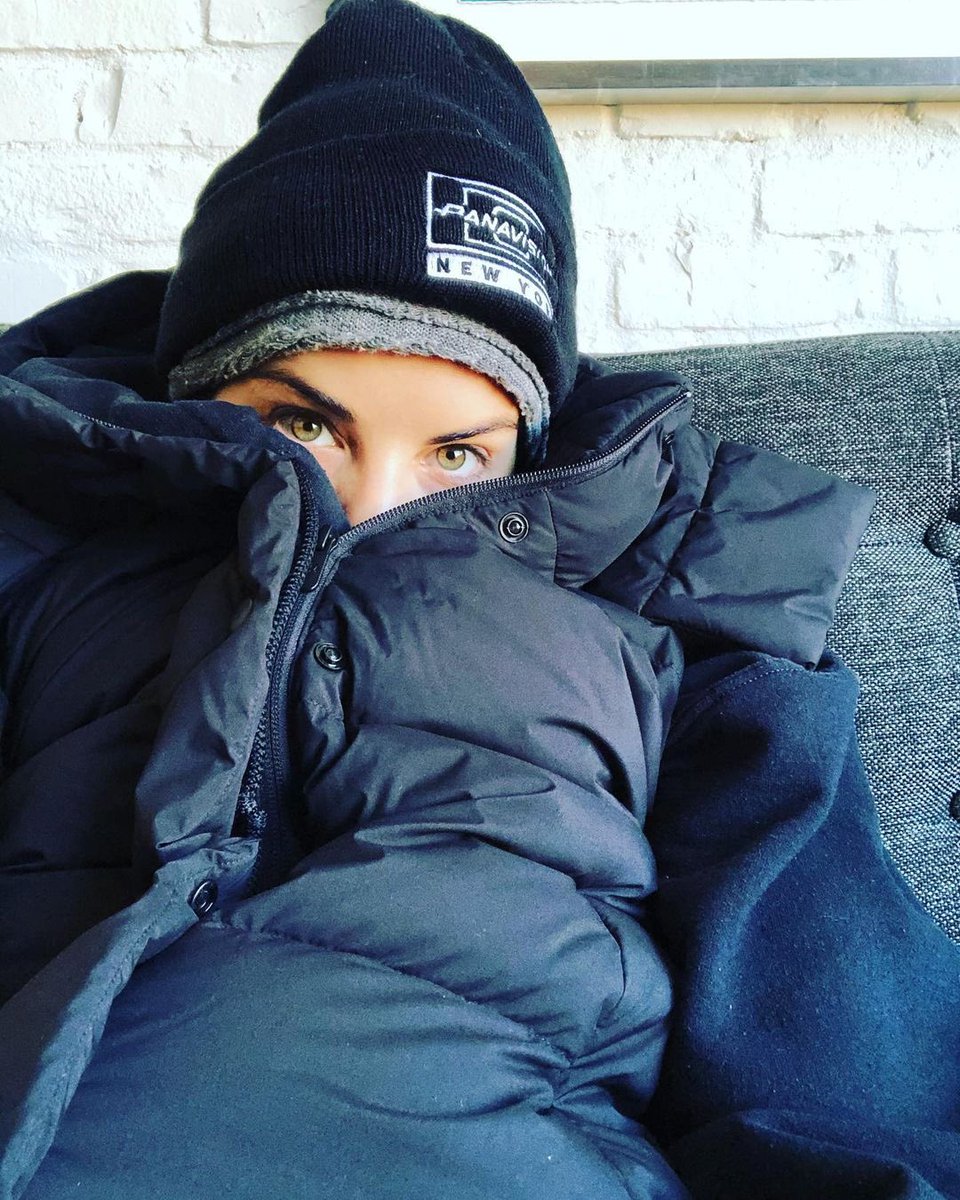 jaimieaIexande's tweet photo. Post training outside in 34 degree weather. Think Iโll wear this for the rest of the day. Inside. ๐ฅถ ๐๐ป #2hats #3tops #2bottoms #2socks Shoutout to @denflanagan ๐ช๐ป https://t.co/TtTAwSKxM4