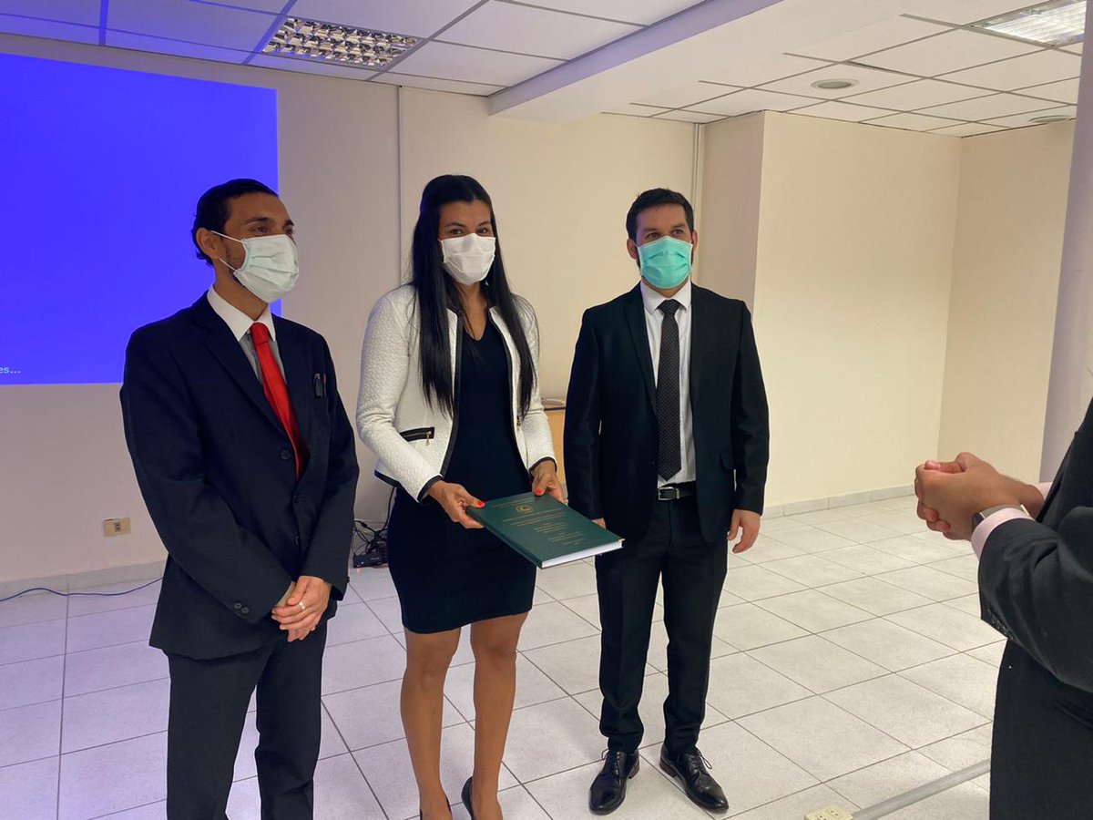 POSGRADOucp's tweet photo. 👏🏼¡Felicidades a los nuevos Magísteres Graciela Barreto, 
Jorge Morínigo y Jorge Saldivar. 

📌 Defendieron el trabajo final de tesis para la Maestría en Asuntos Públicos y Gobernabilidad.

📌Con todas las medidas sanitarias.

#PosgradoColumbia #UCPy #MAPyG G2 https://t.co/xhxPqE5GiG