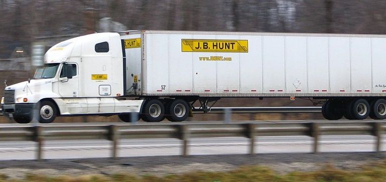 J.B. Hunt is making a play for a larger chunk of the last-mile sector, and it has decided the best way to do that is to absorb the experience of the existing market, through acquisitions. buff.ly/3gSy8eq