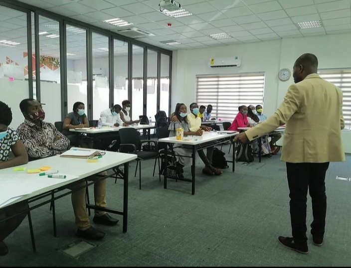 OrangeCornersGH's tweet photo. Cohort #3 started their #acceleration program today! We are looking forward to #growing your #businesses with you and our partners @fidelitybankgh @EP_Africa #MPSGhana @FrieslndCampina @VivoEnergyGhana @PwCGhana @AllianzGhana @OrangeCorners @NLinGhana https://t.co/8DVc7DzDPh