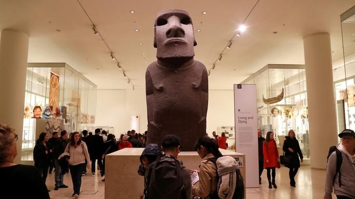 70. Hoa Hakananai'a Easter Island StatueThe shape and style of these statues comes from the islanders' toolsWhen you're working with hard stone, and only have stone tools, you can't do detailEverything has to be big