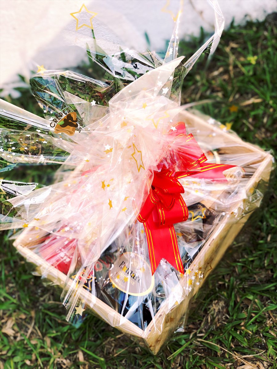 crepesby_MK's tweet photo. 🎀Les boites cadeaux de MK🎀
Mes MK’moureux, faites montre de belles petites attentions et apportez de la douceur aux vôtres 😊😇
☎️ 674207382
📍Douala
Disponible en 2h⚡️
🏷 Possibilité de revoir le contenu = prix en fonction des modifications
#bringhappiness #sharelove #byMK https://t.co/NPURDdoteG