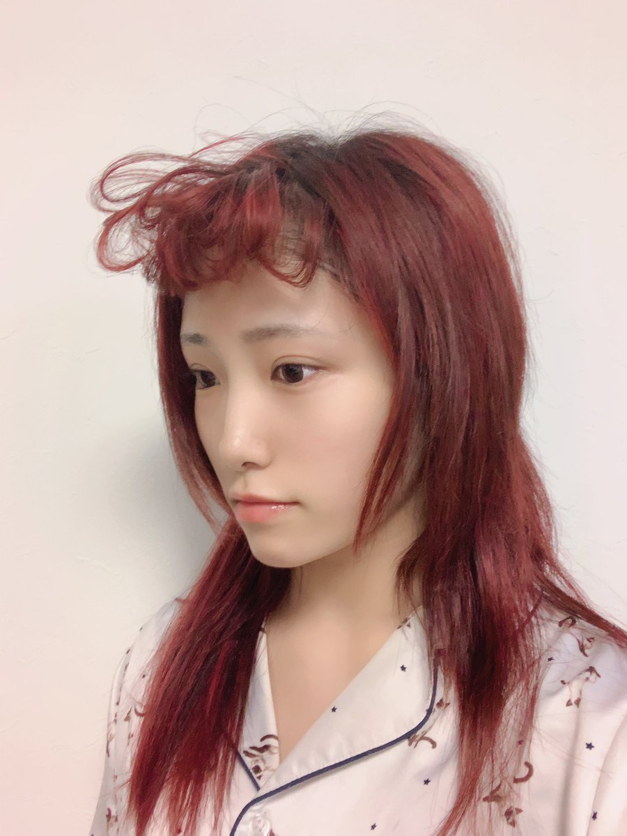 瀬名深月 仮面女子 Di Twitter Wwwww まってw 前髪カーラーしたまま筋トレとかしてて 1時間半くらい経って外したら これなんだけどw 朝になったらきっと平気だからとりあえず寝るww