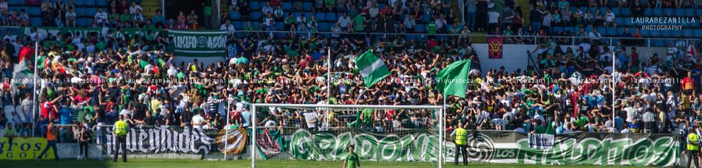 Galerna1913's tweet photo. Quedan apenas 2 semanas para terminar este maldito 2020. Y hablando de malditos... vamos a rememorar junto a @GradonaMalditos y desde el día de hoy, hasta final de año, algunas de las mejores imágenes que hemos podido ver en nuestra grada. Estamos ansiosos ya por volver a casa. https://t.co/FzEO5rRuwB