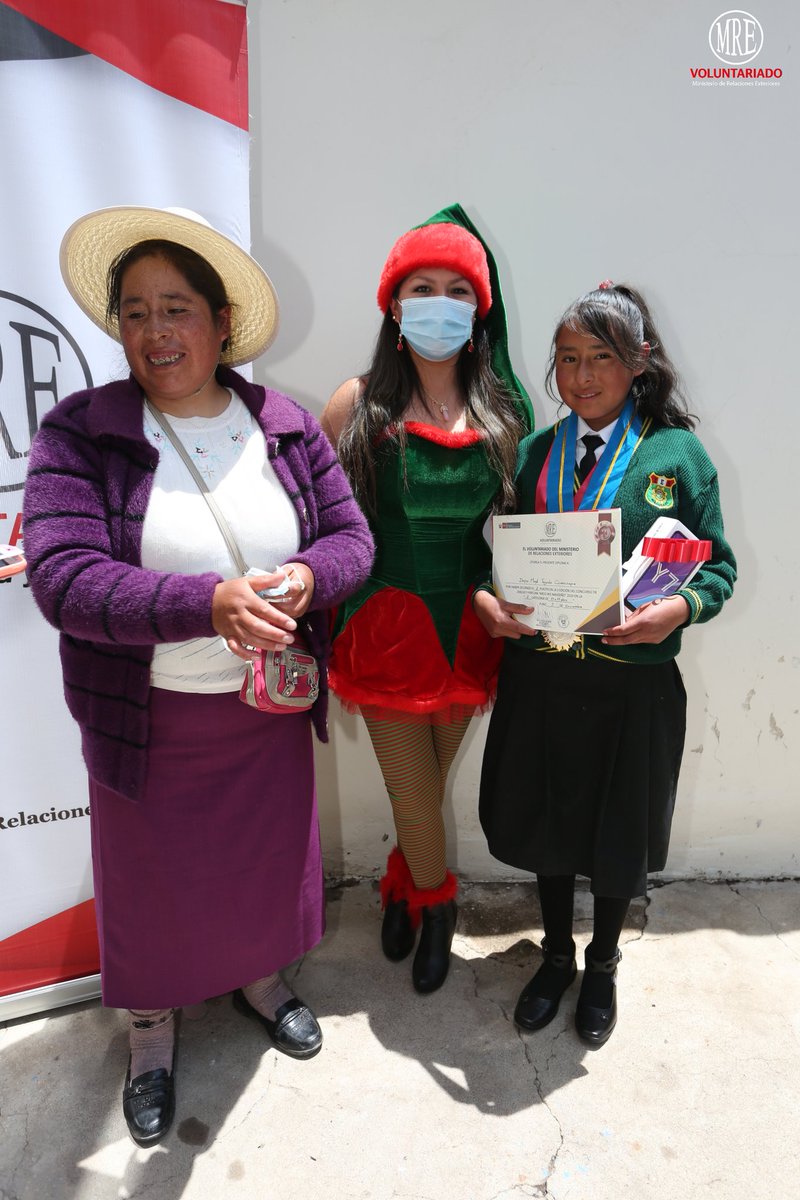 VoluntariadoMRE's tweet photo. Gracias a nuestros voluntarios de la Oficina Desconcentrada en Puno del Ministerio de Relaciones Exteriores por la gestión realizada. 🙌🏼🇵🇪

#VoluntariadoMRE https://t.co/2PJxsRMuMc