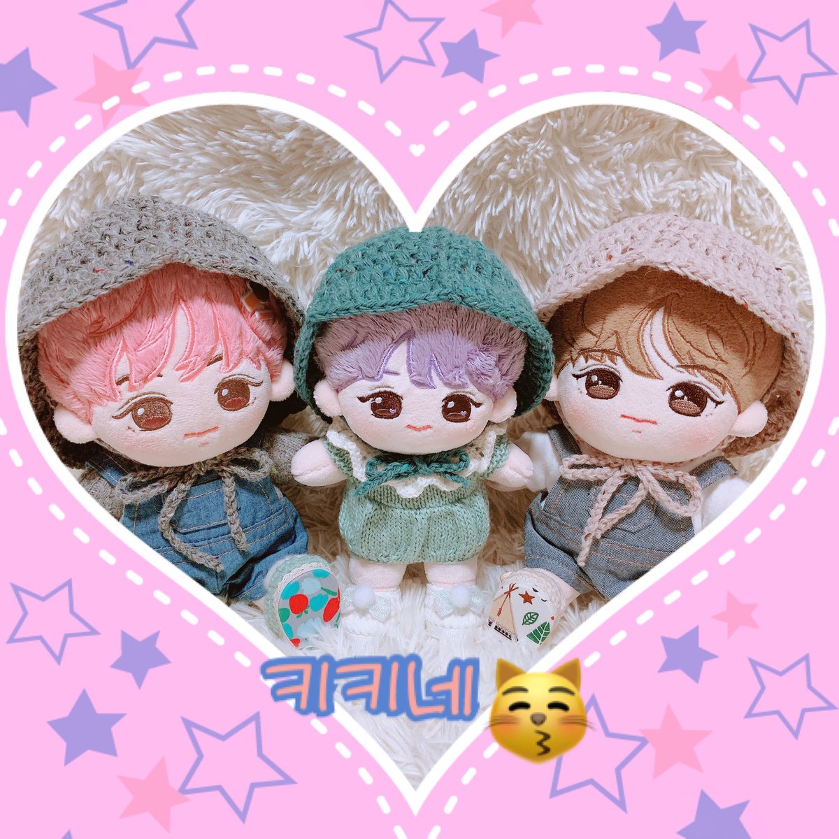 솜태기로 인해 계정에 소홀했네요;;(하는일에 현타가 자주 와서 덕질도 인형도 아무것도 하기 싫었어요ㅜㅜ) 오늘 문득 키키들보고 홀린듯 찍은 가족사진이 너무 이뻐서 돌아왔습니다💛 역시 인형은 물구나무를 서서 봐도 귀여운...💕😭
#솜뭉치 #키키형제 #노랑이네💛