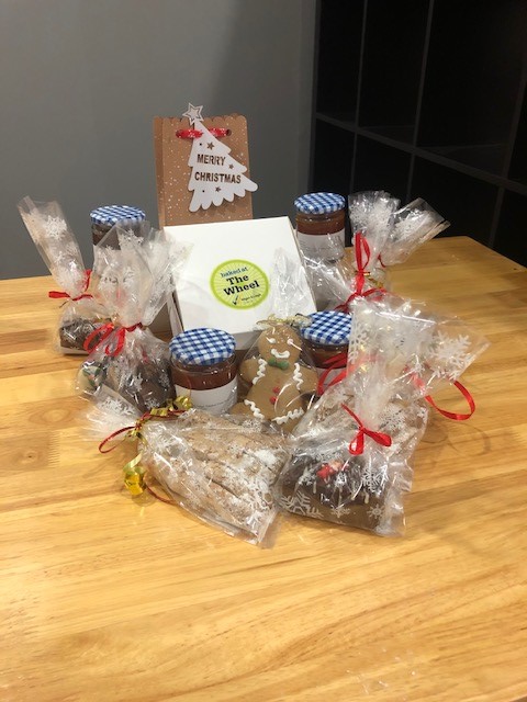 wiganleighcol's tweet photo. Our talented catering &amp; bakery students did an amazing job producing some festive treats made to order for staff which were quickly sold out! All handmade, items included: chocolates, chutneys &amp; jams, biscotti, rocky roads, cheesecakes, Christmas cakes, fudge &amp; Christmas truffles https://t.co/H4BsA7h6IL