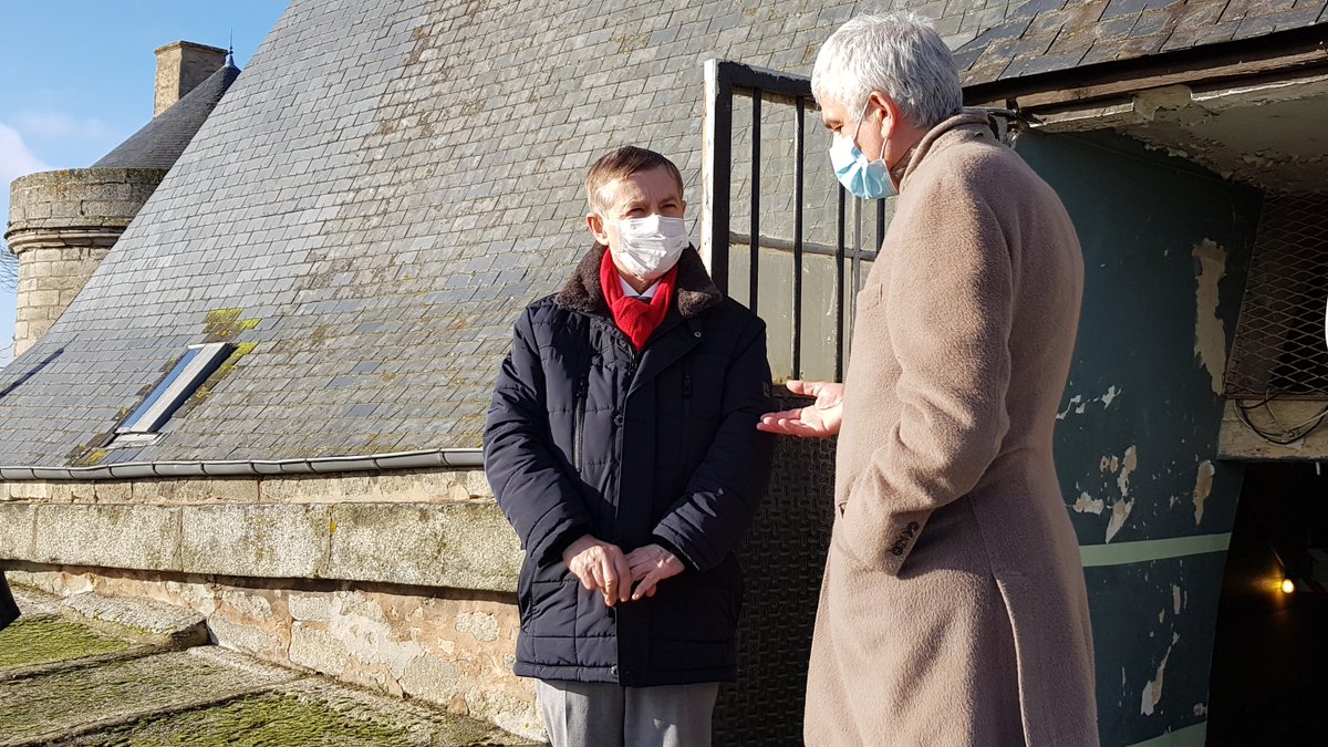 Joaquim_PUEYO's tweet photo. Aujourd'hui, accompagné de @ChantalJourdan, j'ai eu le plaisir d’accueillir le Président de la Région Normandie @Herve_Morin à #Alençon pour une visite des projets et opérations d'aménagement qui feront l'objet de coopérations des collectivités. https://t.co/WyDEdrqIFy