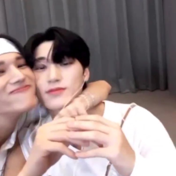 ateezcares's tweet photo. hi atiny! daily reminder that your respect should show towards ateez too!! getting annoying about them using filters isn't really cool of you :(
 
that being said, i really hope you are having a wonderful day !!! pls take care of you <3 https://t.co/jievP1pmuT