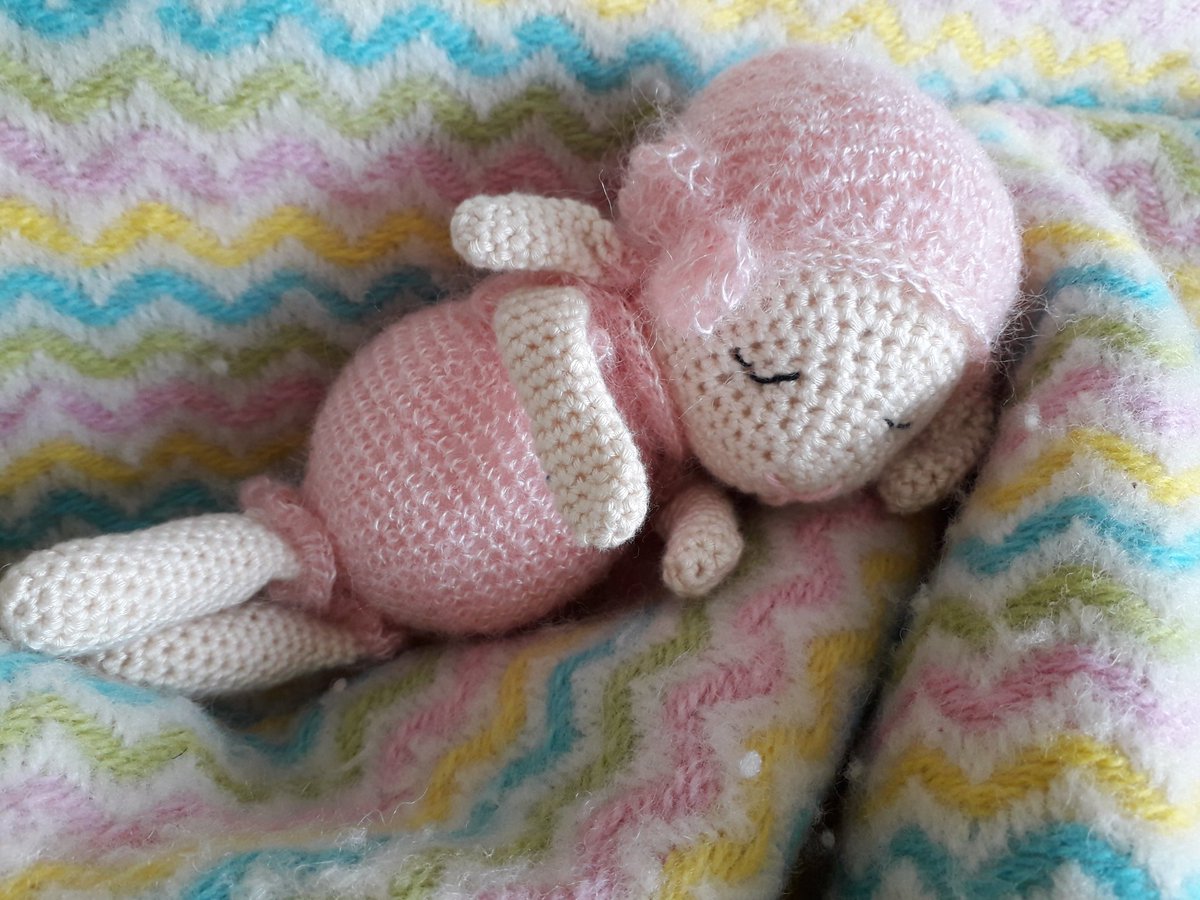 La ovejita de lana se quedó dormida ...