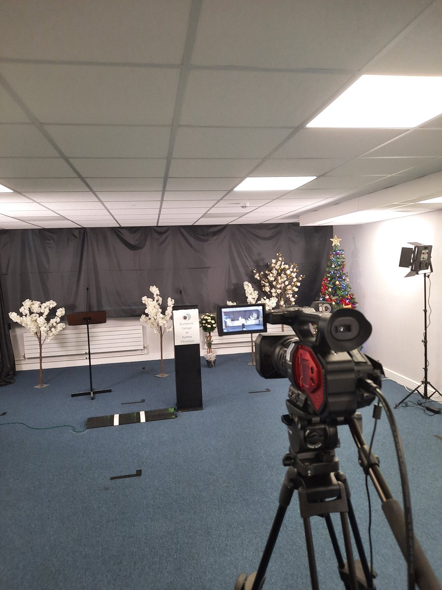 DunboyneCollege's tweet photo. Preparations are well under way for our virtual graduation this weekend👩‍🎓🧑‍🎓 👏

Don't forget to check which ceremony you're in and tag us in your virtual celebrations 🎉

#beginheregoanywhere #dunboynecollegefe  #thisisfet #solas #virtualgraduation #virtualgraduation2020 https://t.co/DZquhs94Jf