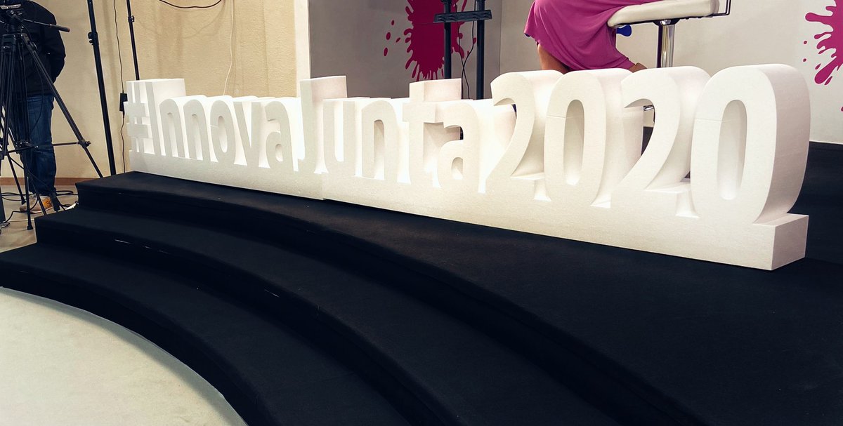 antoniosanz's tweet photo. Un placer clausurar #InnovaJunta2020 y entregar los premios #WINnovanda.
Enhorabuena participantes y premiados. También a @IAAPJunta por incentivar el #talentoinnovador por y para la Administración. Por y para nuestro objetivo: un resultado eficaz rápido y útil para el ciudadano https://t.co/FeN1uNrAVE