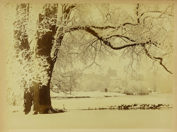 EtonArchives's tweet photo. Here we have a pleasant scene of winter at Eton College. 'Eton fields in snow, looking towards Windsor Castle' (PA-A.254:27-2019) #FromTheArchive #SchoolWinter https://t.co/o4cqhARCYf