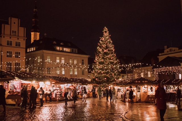 TheSMUJournal's tweet photo. Have you heard about the #BostonTree? Every year, #NovaScotia sends a Christmas tree down to Boston as a symbol of gratitude. Read the full story here: https://t.co/2c74ehtFFg https://t.co/JGCfuvgIeq