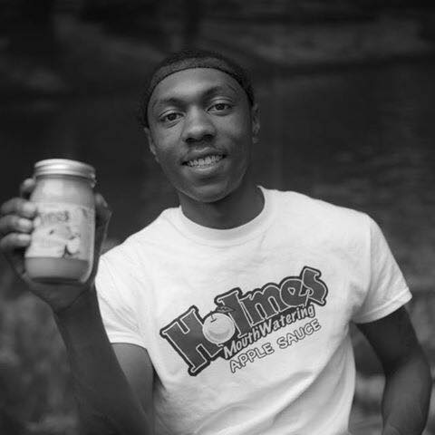 HFLAofNEO's tweet photo. HFLA #HolidayGift guide - @holmesasauce - "FROM GRANDFATHER'S RECIPE TO GROCERY SHELVES"

@holmesasauce is a Cleveland-based,  100% all-natural, premium applesauce that strives to support young entrepreneurs. 

https://t.co/5ug7MxhGLz 

#shoplocal#supportlocal #shopcle https://t.co/wFXCa1nVq2