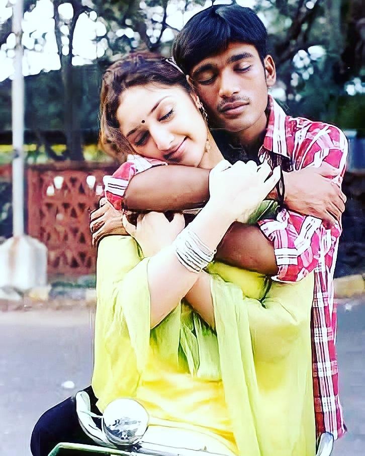 vivek_Dfc's tweet photo. Good night To All ;- #DFanz 🥳✨
Unseen pic of #DevathaiyaiKandan ❤
@dhanushkraja .
#JagameThandhiram #Karnan
#TerrificDhanushBloods
#14YrsOfThiruvilayadalAarambam https://t.co/gGwesf7WLR
