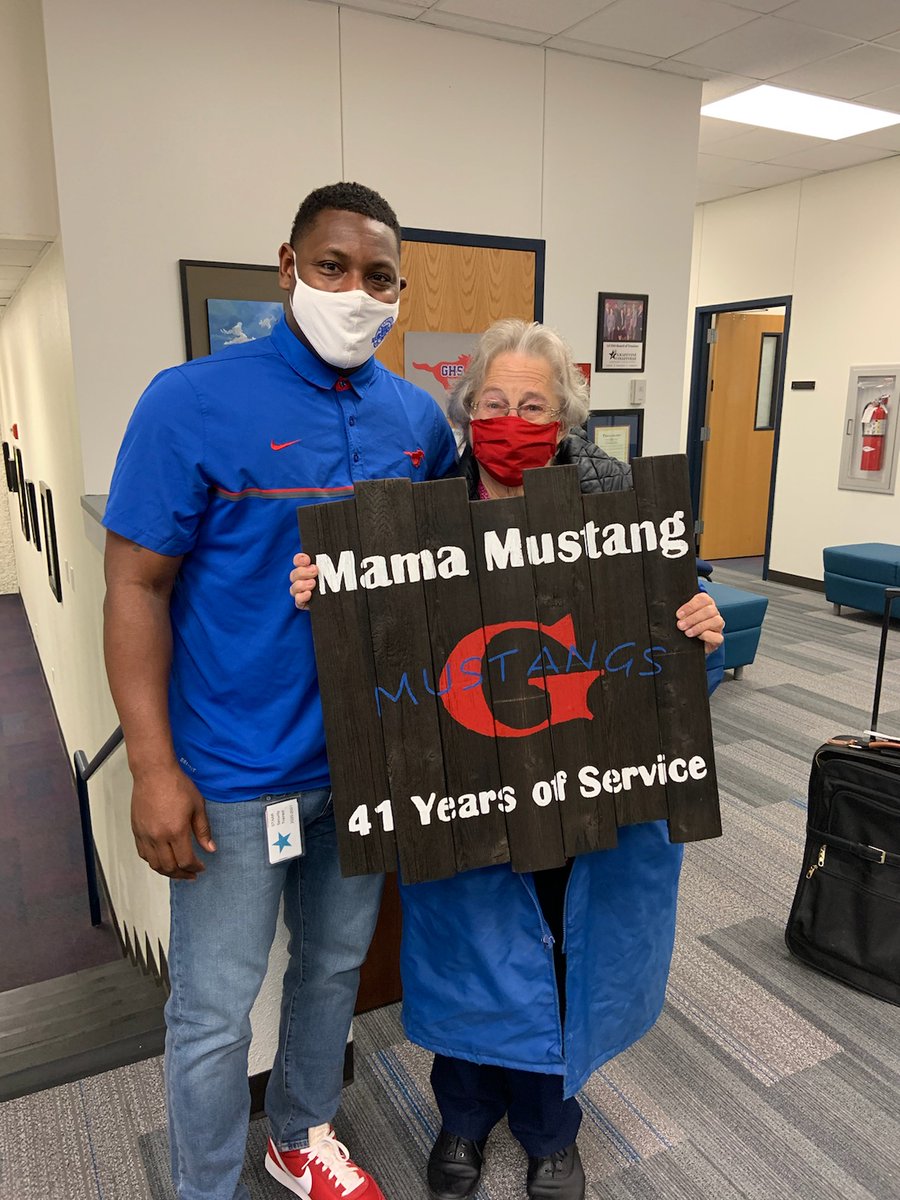 AlexFingers7's tweet photo. Momma Mustang has served @Grapevine_HS for 41 years graciously and we are so thankful for her wisdom, insight, and welcoming smile each day! https://t.co/L5YBTu7TvY