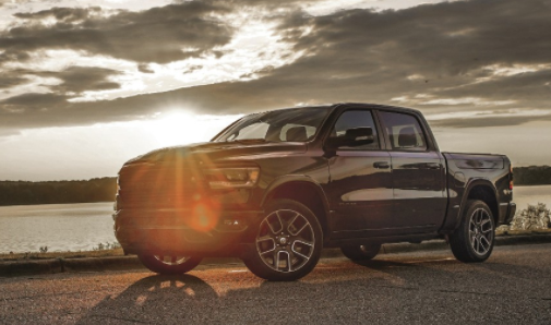 vvmotors's tweet photo. Here comes the sun. #Ram

📸: Ram https://t.co/z7eOUDOTiK