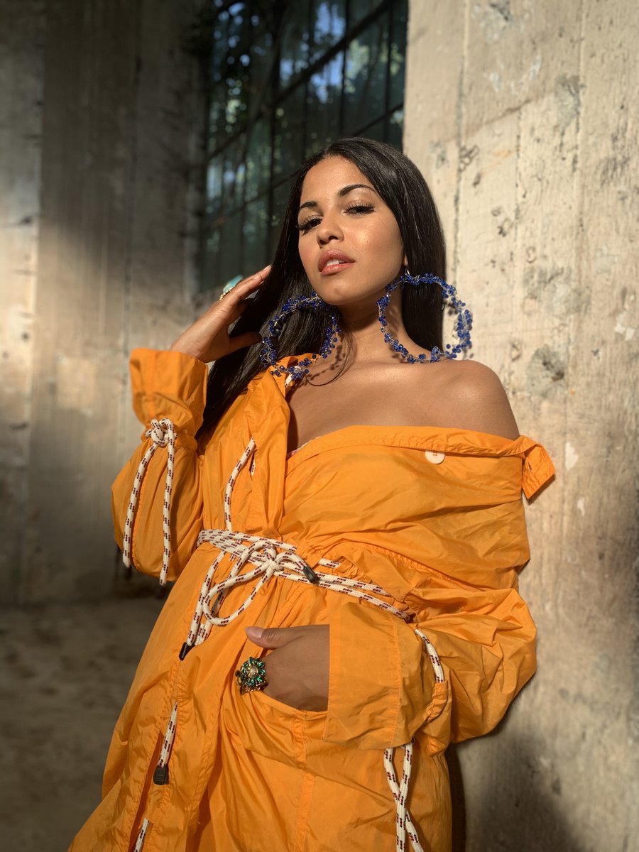Following her hit tracks #ElDiablo + #Nena we chat to Italian / Dominican <a href="/yendryofficial/">YEИDRY</a> about identity, working w/ #JeremiahJones #Grades #KnoxBrown #FedericoVindver + her upcoming debut album.
/
1883magazine.com/yendry
/
✏️ #AmandaEdelman 
#yendry #1883magazine