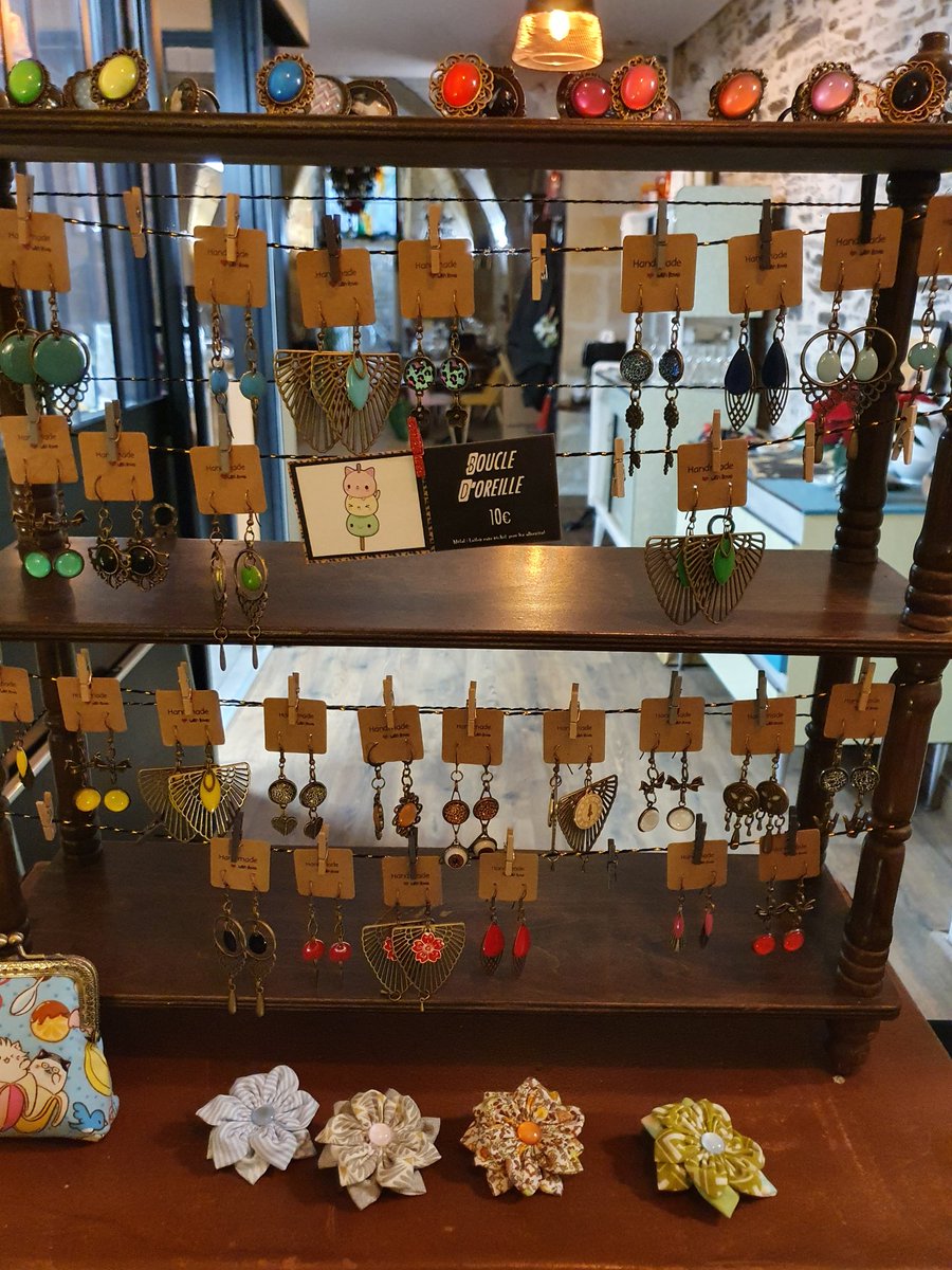 BenhurVideos's tweet photo. Retrouvez la créatrice de talent "Lise And Co" à "La Coquetterie" tous le mois de Décembre 
https://t.co/bFB0xEQraM
#soutenonsnoscommerçants #creation #artisanat #cadeaubijoux #angers https://t.co/xj1H2r2luz