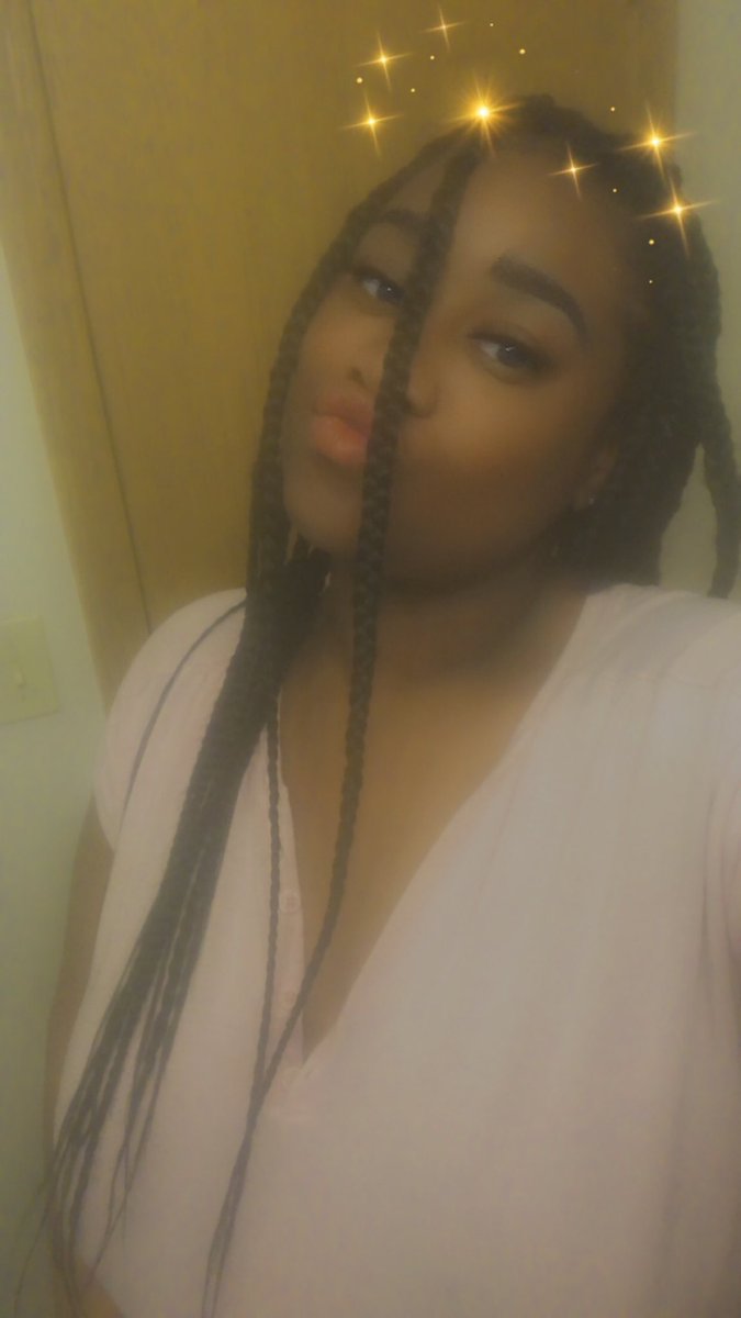 karterthuggin's tweet photo. “How much do you need Craig”?  Lbns update photo of me ❤️ https://t.co/iyS4a2O266