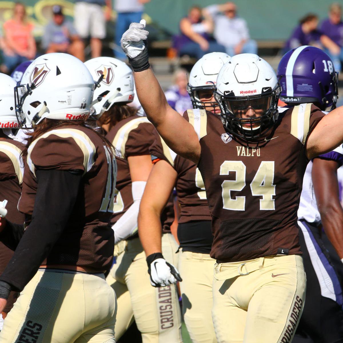 MichaelTacinel2's tweet photo. Extremely thrilled and excited to say that I have received an offer from Valparaiso University!!! @CoachColder @LancasterCoach @TheCoachCurry https://t.co/tDU4wkwKXp