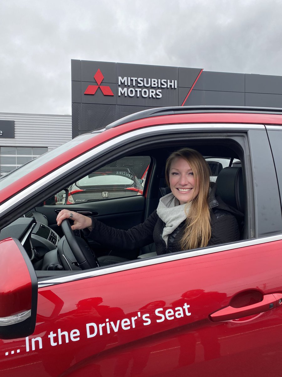 HeatherMoyse's tweet photo. I’m so used to pushing my ride from behind! 🤣 SOOO grateful to my new @MitsubishiPEI family for putting me... in the driver’s seat! 🚗
#grateful #mitsubishi #eclipsecross #sponsorship #diamondred #canadared 🇨🇦 #inthedriversseat https://t.co/RrQ0T9JXpY