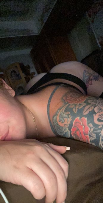 Good morning!! God I slept so good❣️ #blessed  who wants to talk🥰💕🎁💦 https://t.co/lsvDKbbJjs #dirtygirl<a href="/tag/blessed"class="tags">#blessed</a><a href="/tag/horny"class="tags"><span>#horny</span></a><a href="/tag/of"class="tags"><span>#of</span></a><a href="/tag/dirtygirl"class="tags"><span>#dirtygirl</span></a><a href="/tag/paypig"class="tags"><span>#paypig</span></a><a href="/tag/onlyfans"class="tags"><span>#onlyfans</span></a>