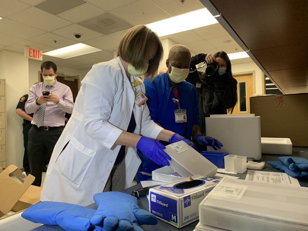 KTREnews's tweet photo. BREAKING: Covid-19 vaccine has arrived in East Texas.  The scene moments ago at UT Health. https://t.co/4fHBE2n7Ez