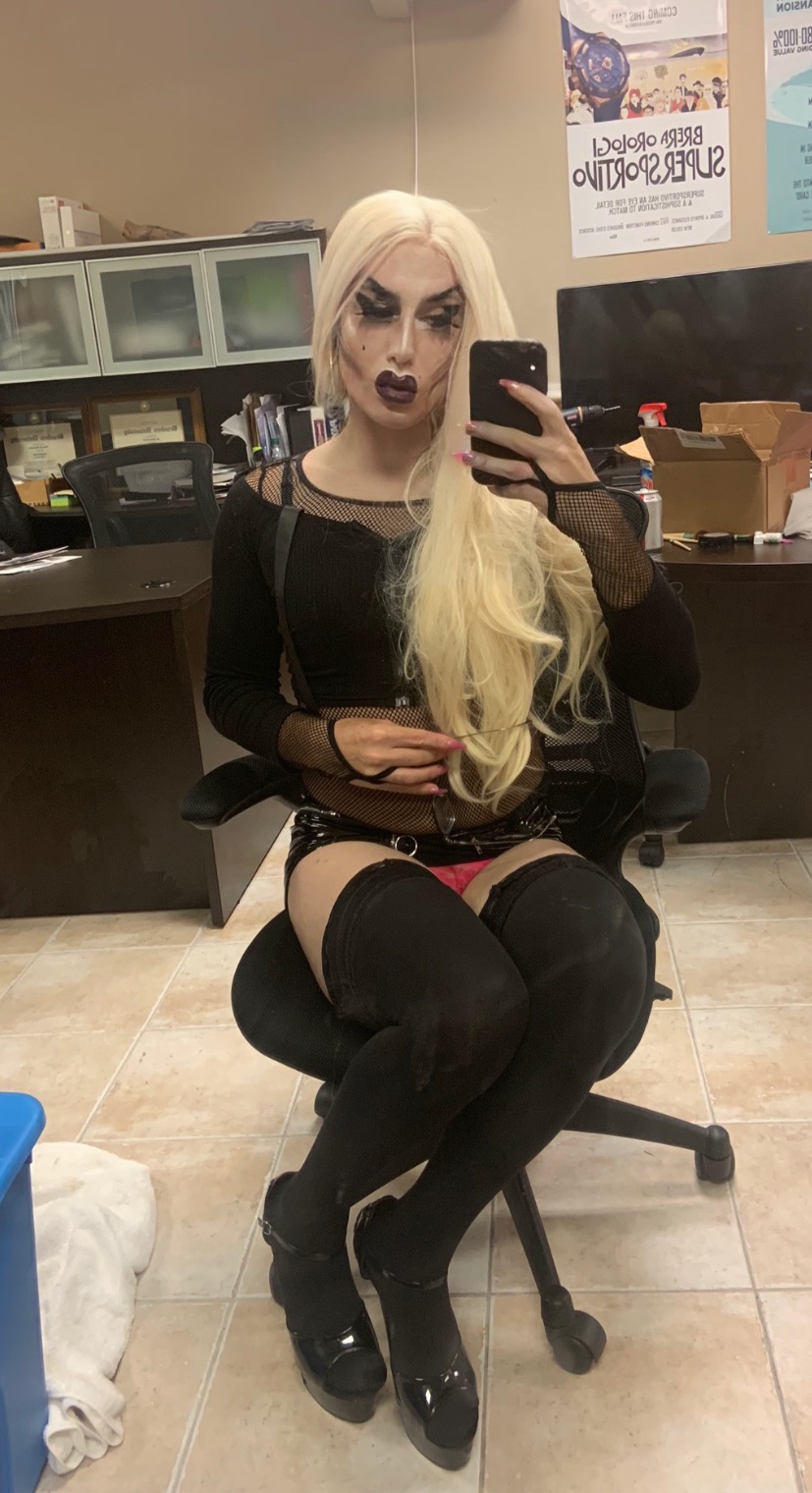 Creamy goth slut https://t.co/3lJ7BZayb0