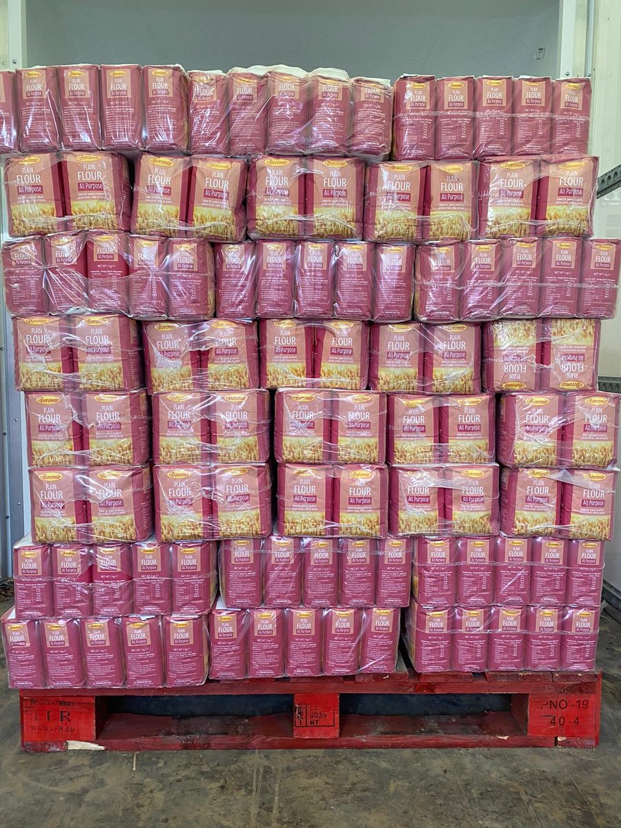 WolvesCouncil's tweet photo. Thanks to a kind donation of 1,400 bags of flour by Blackheath-based social supermarket Manna House Pantry, we distributed them to foodbanks across Wolverhampton, as well as to @walsallwtonpcg which supports parents and carers of children with additional needs #onecity 👍 https://t.co/be0QZ9s4Wp