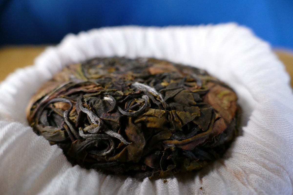 windyhollowscot's tweet photo. Hello tea friends ๐ฟChecked on my aged tea cake today ๐this is now after 4 months storage, nice aroma and colour variation ๐I am happy with my tea experiment ๐ฅณ ready to try next summer best wishes from #Perthshire #Scotland #tea #biotee #organic #camelliasinensis #agedtea https://t.co/P4Dyt4fz6m