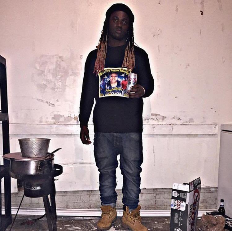 iEnjoyThoak_DMG's tweet photo. 2016 The day we Buried my dawg @DemetriusTMS ๐ค #LongLiveBigDee #KingInPeace ๐ฆ https://t.co/MAxE0M3Lhj