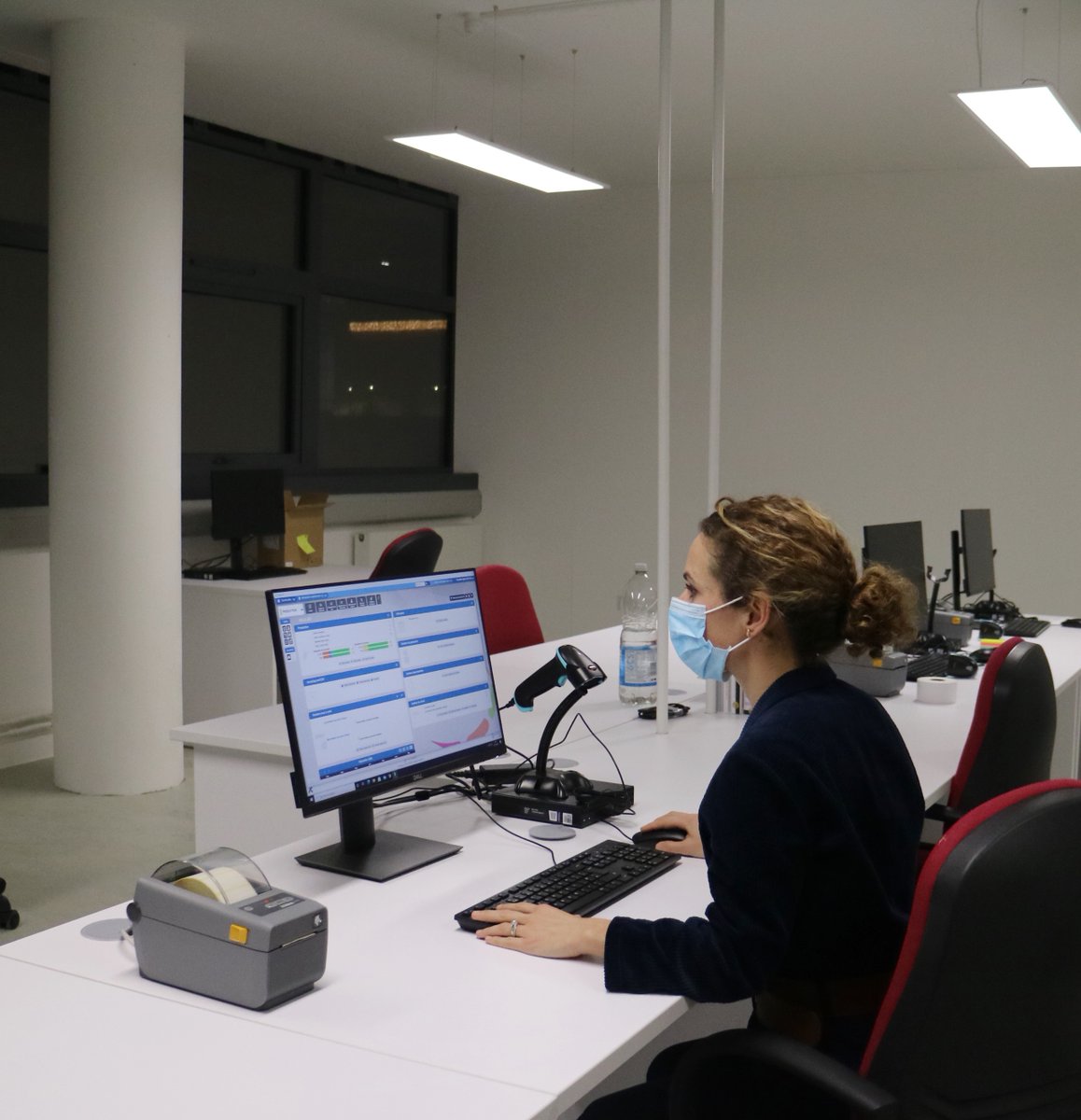 Biogroup_UK's tweet photo. Nearly there... Machines are in and set up, we are ready for tomorrow. #BiogroupUK #MegaLab #CovidTesting #PCRTesting #TestingCapacity https://t.co/nCfJMqloyp