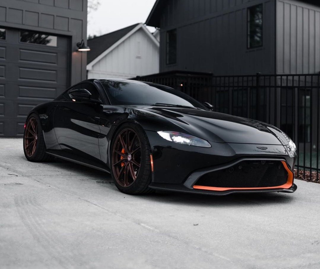 LUX Cars tweet media