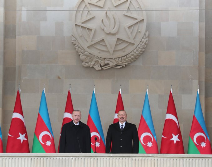 4/During the war, Ilham Aliyev communicated war info alone, on TV or through tweets.During "Victory Parade" he decided to share it with Turkish president.By doing so, he shared "his" victory, gave central stage to Erdogan, came under his shadow.Why did he do so?