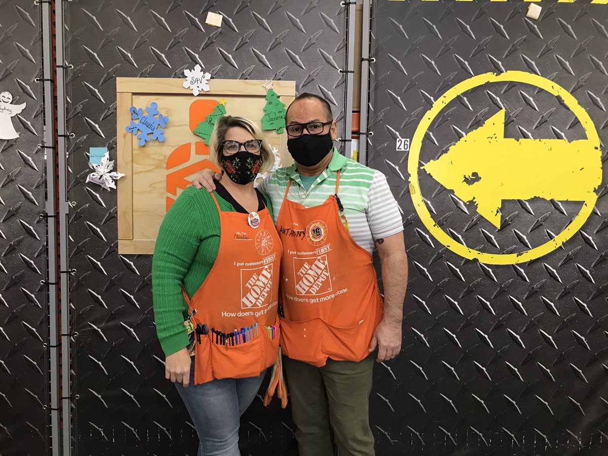 No filter needed! Our power couple : Anthony and Claudia letting their Grinchy green show through 👍 #grinchday #thd4014