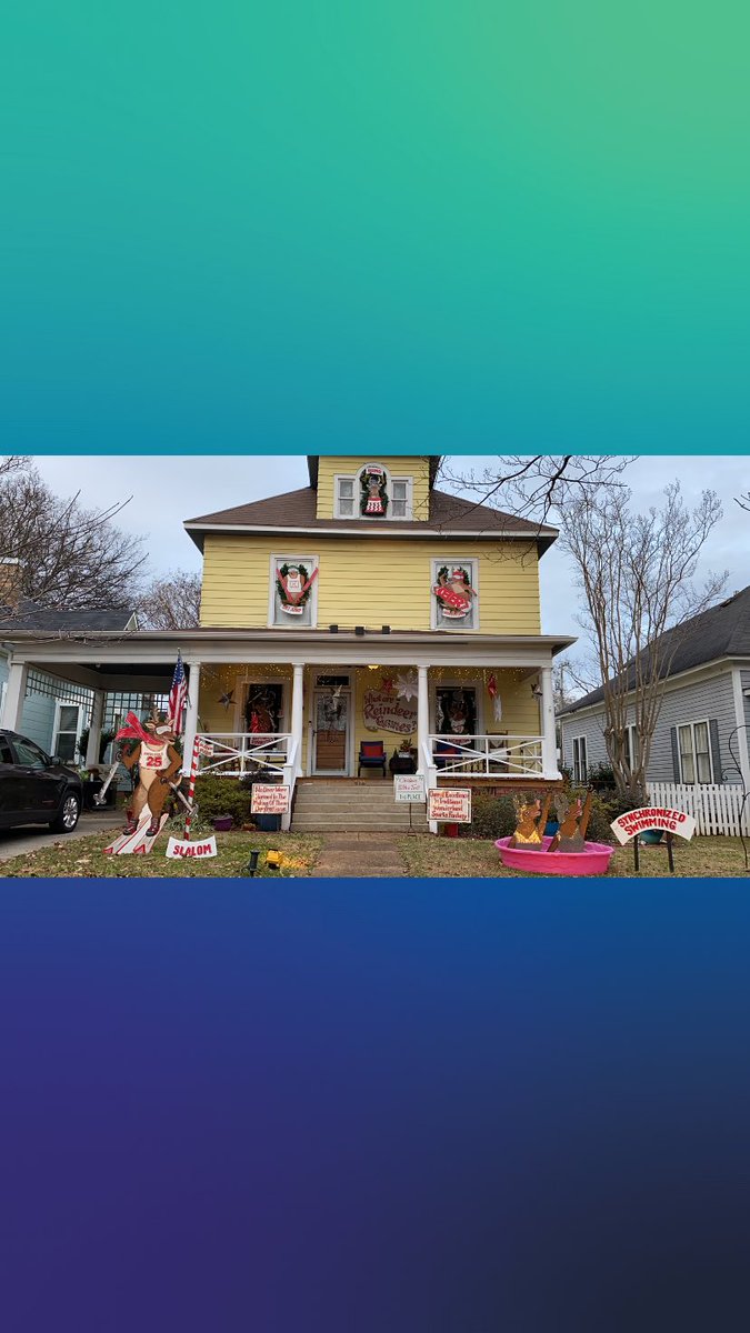 How you roll in the hysterical/historical district...#StephenColbert