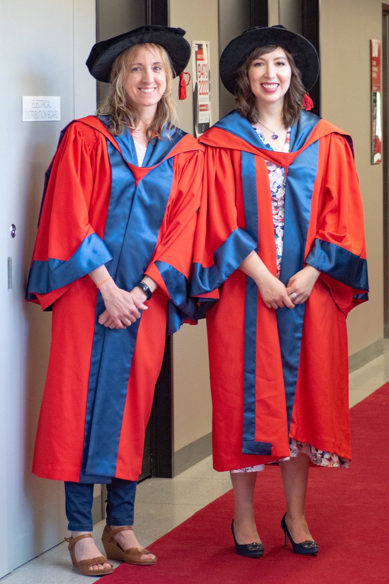 GabStanzi's tweet photo. PhD graduation ✅👩🏻‍🎓, taking a photo with a “shark” ✅🦈, nice pics taken by a friend ✅@CSantos_Martin, having my family there via video call ✅♥️, feeling like a wizard ✅🧙🏼‍♂️. Friday was a good day 🙂🤩🥳 #PhDone @latrobe @LIMSLTU #sciencetwitter #AcademicChatter @LTUresearchers https://t.co/IOB6vttkKX