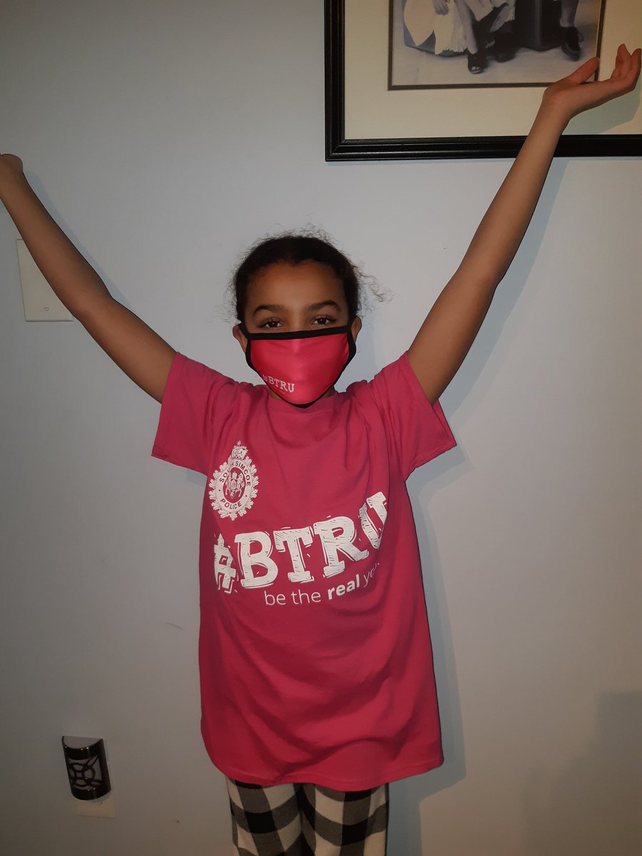 #betherealyou Jezelle loves the new shirt and mask. Thanks Officer Elizabeth! <a href="/SouthSimcoePS/">South Simcoe Police</a> <a href="/SMCDSB_MTB/">StTeresa of Calcutta</a>