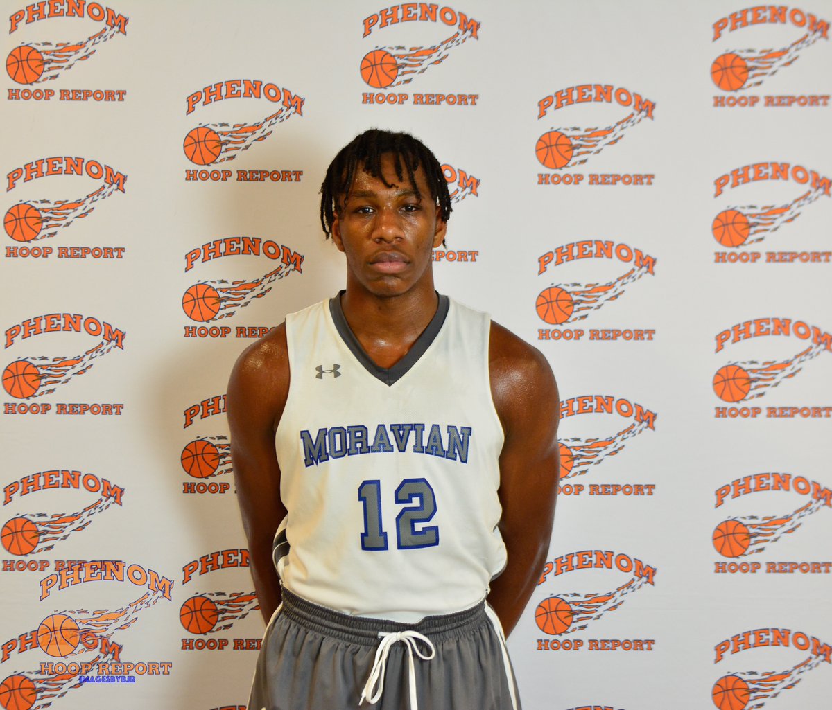 Darrius Davis Continuing to Produce
#PhenomHoops 

- Davis is more than capable of hitting perimeter shots, both off the catch and bounce, and does a great job of setting up others when tasked with running a team.

Read: phenomhoopreport.com/darrius-davis-…